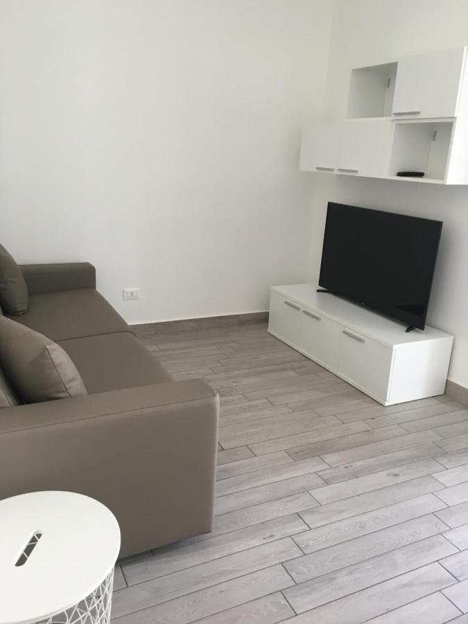 Home Hotel Senago Bagian luar foto