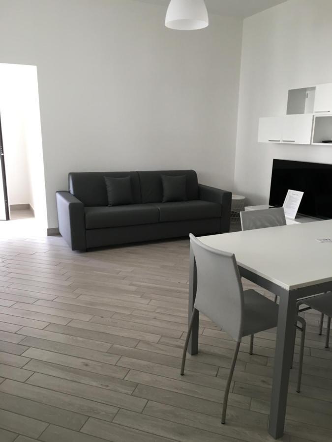 Home Hotel Senago Bagian luar foto