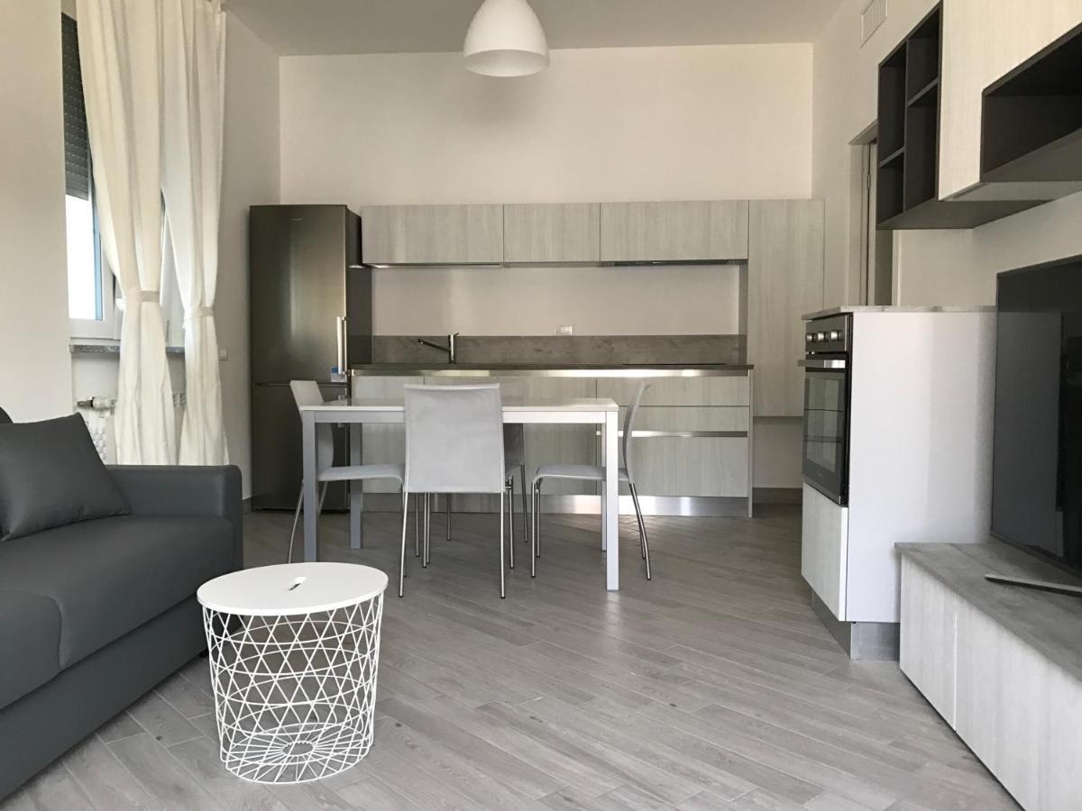 Home Hotel Senago Bagian luar foto